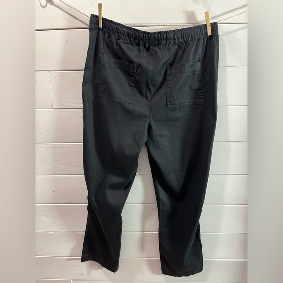 🖤 TAHARI – L – Black Drawstring Crop Pants - Picture 6 of 9